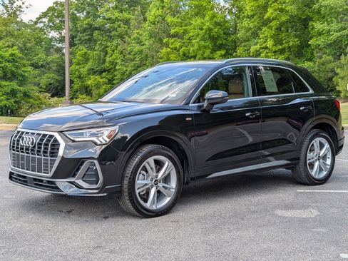 Used 2024 Audi Q3 2.0T Premium Plus w/ Premium Plus Package AWD/4WD image 5