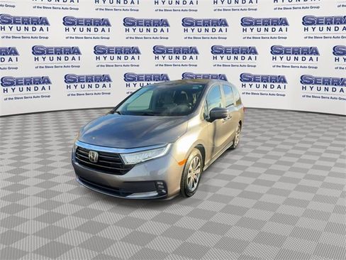 Used 2024 Honda Odyssey EX-L image 3
