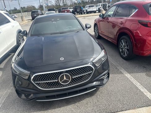 Used 2025 Mercedes-Benz E 350 4MATIC Sedan w/ Driver Assistance Package image 2