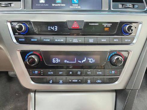 Used 2016 Hyundai Sonata Limited w/ Option Group 04 image 33