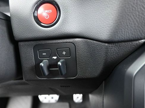 Used 2025 Toyota Sequoia TRD Pro AWD/4WD image 39
