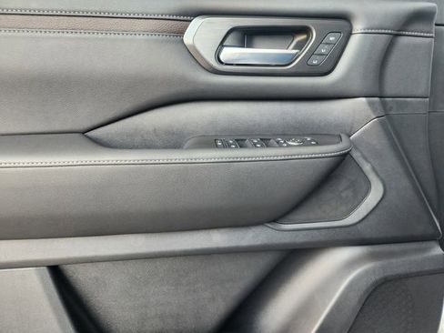 New 2026 Nissan Armada SL w/ Captain's Chari Seat Package RWD image 17