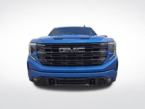Used 2023 GMC Sierra 1500 Elevation RWD image 3