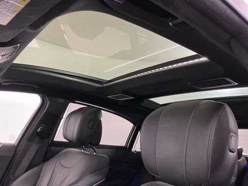 Used 2016 Mercedes-Benz S 550 Sedan image 22