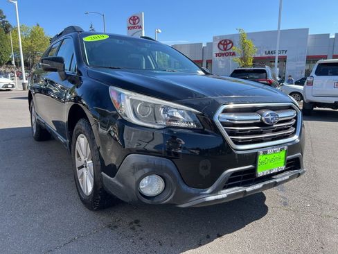 Used 2019 Subaru Outback 2.5i Premium AWD/4WD image 1
