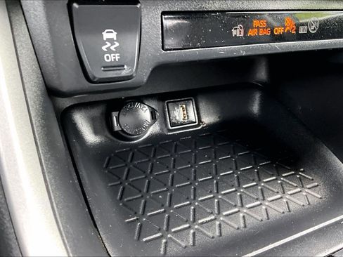 Used 2024 Toyota RAV4 XLE image 30