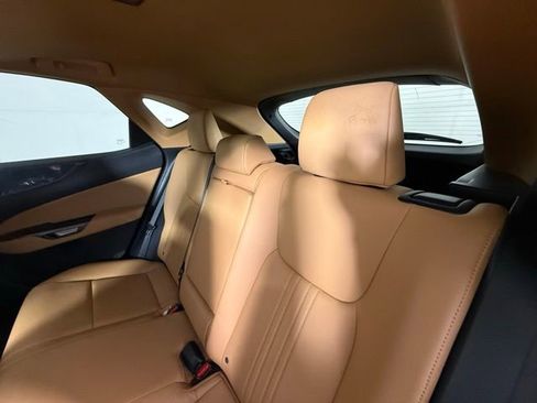 Used 2024 Lexus NX 250 FWD w/ Towing Package (2000 Lbs) image 27
