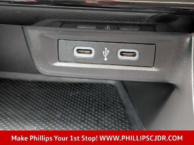 Used 2023 Volkswagen Jetta SE FWD image 20