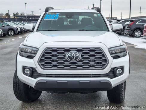 Used 2023 Toyota Tacoma TRD Off-Road w/ TRD Premium Off Road Package image 4