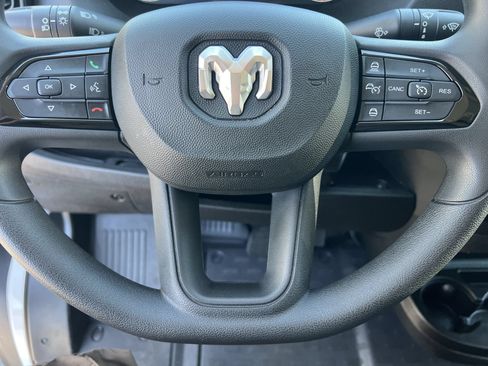 Used 2025 RAM ProMaster 2500 w/ U-Haul Equipment Group FWD image 10
