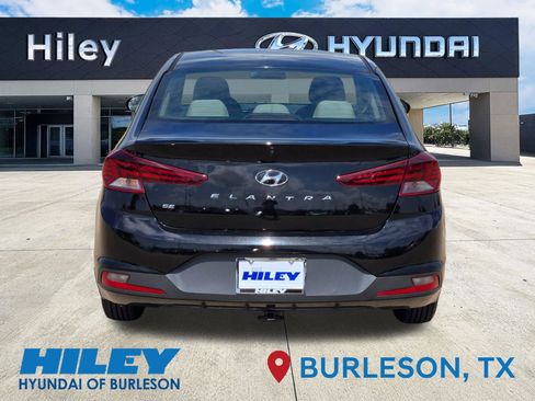 Used 2020 Hyundai Elantra SE FWD image 5