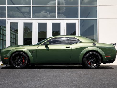 Used 2021 Dodge Challenger SRT Hellcat Redeye RWD image 8