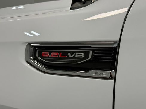 Used 2021 GMC Sierra 1500 SLT image 55