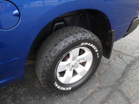 Used 2015 RAM 1500 Tradesman w/ Popular Equipment Group AWD/4WD image 40