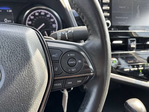 Used 2024 Toyota Camry SE image 20