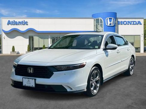 Used 2025 Honda Accord EX-L image 2