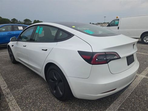 Used 2020 Tesla Model 3 Standard Range Plus RWD image 4