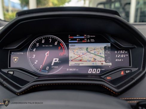 Used 2017 Lamborghini Huracan LP 610-4 AWD/4WD image 25