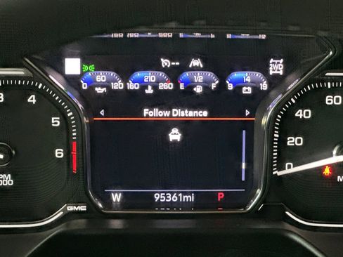 Used 2021 GMC Yukon XL SLT w/ Rear Media and Nav Package AWD/4WD image 24