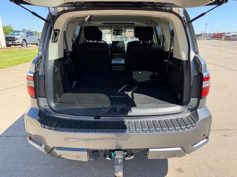 Used 2021 Nissan Armada SL w/ Captain's Chairs Package AWD/4WD image 5