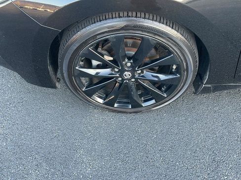 Used 2018 Nissan Maxima SR w/ Midnight Edition FWD image 12