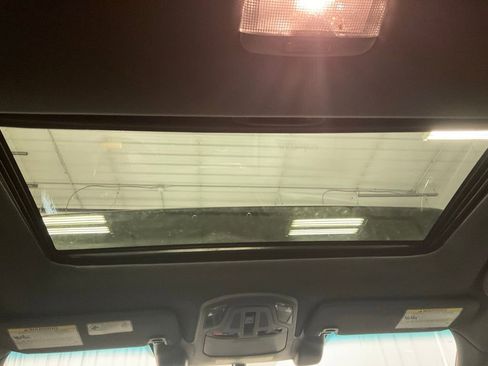 Used 2022 Subaru Outback Wilderness image 34