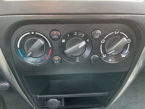 Used 2012 Suzuki SX4 Sportback FWD image 17