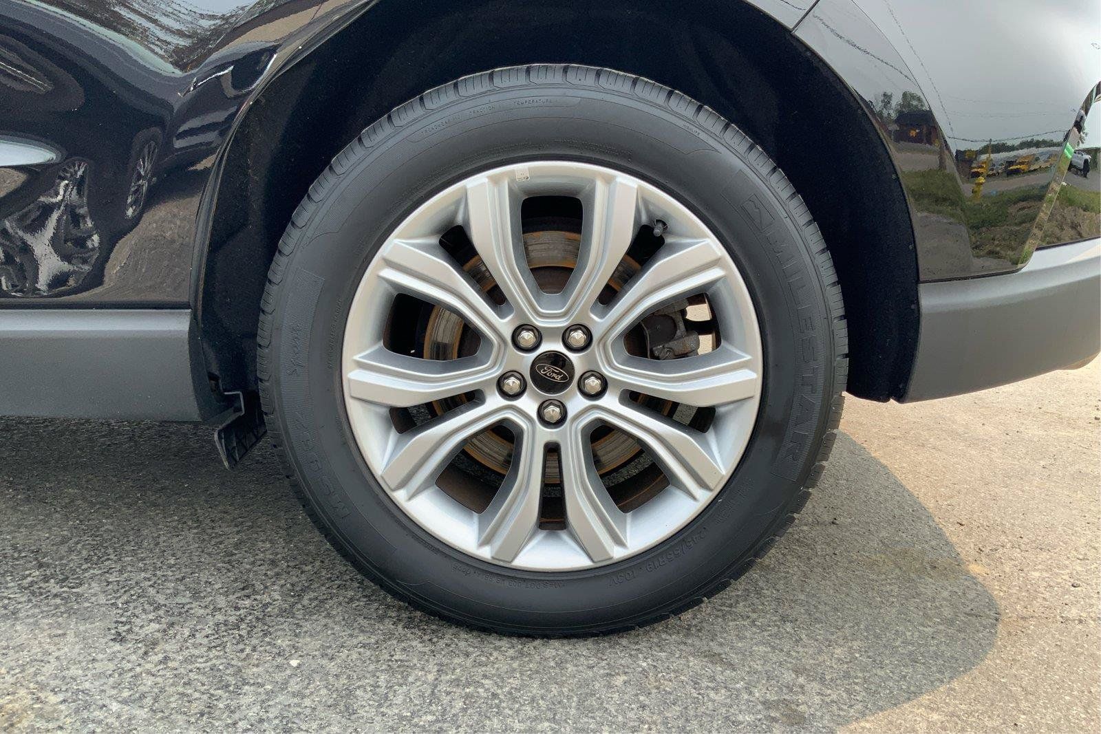Used 2024 Ford Edge Titanium AWD/4WD image 29