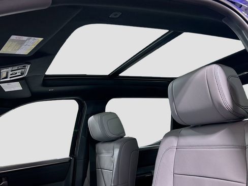 New 2026 Toyota Tundra Limited AWD/4WD image 22