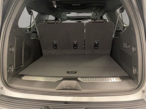 New 2026 Chevrolet Suburban Premier image 25