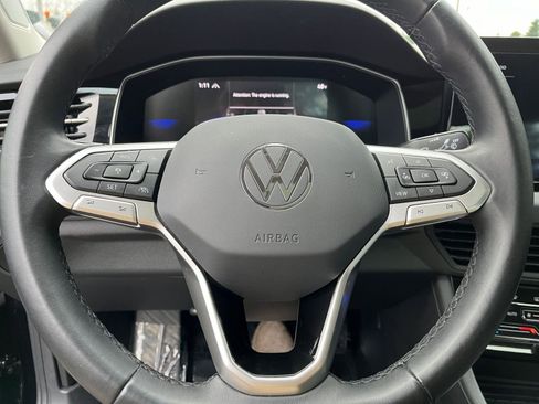 Used 2025 Volkswagen Jetta SE image 28