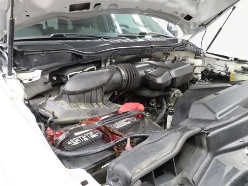 Used 2019 Ford F250 XLT w/ XLT Premium Package AWD/4WD image 24