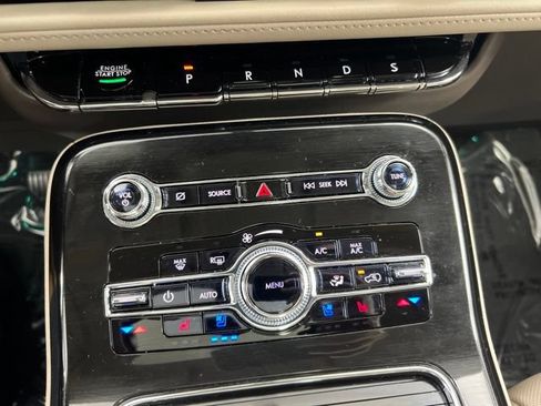 Used 2023 Lincoln Nautilus Reserve AWD/4WD image 17