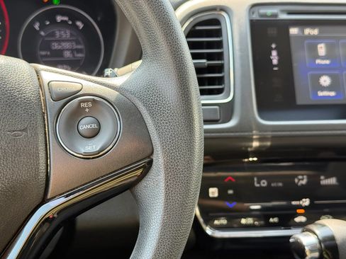 Used 2018 Honda HR-V EX image 23