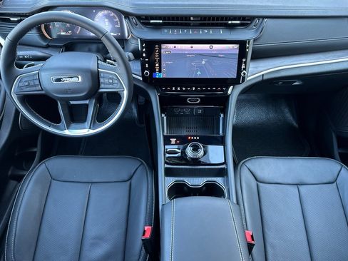 New 2026 Jeep Grand Cherokee Limited image 16