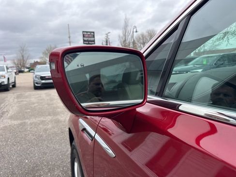 Certified 2018 Buick Enclave Essence image 11