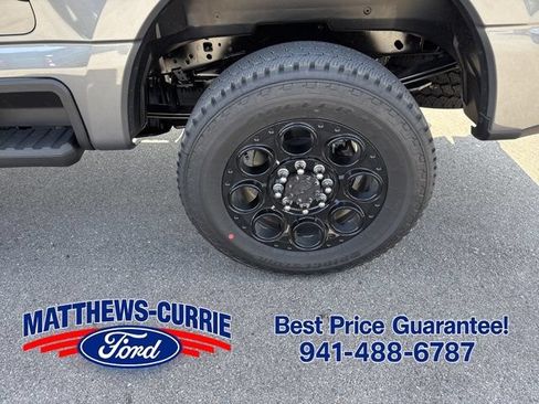 New 2026 Ford F250 Lariat w/ Black Appearance Package AWD/4WD image 22