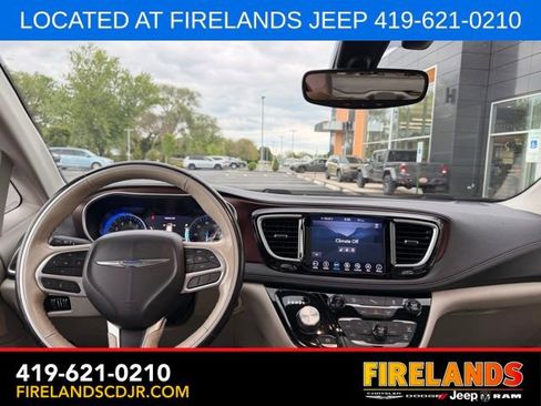Used 2019 Chrysler Pacifica Limited FWD image 7