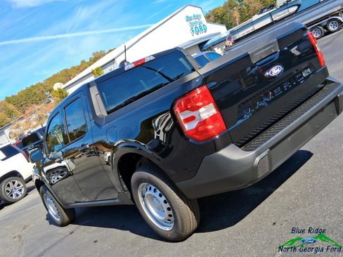 New 2025 Ford Maverick XL image 24