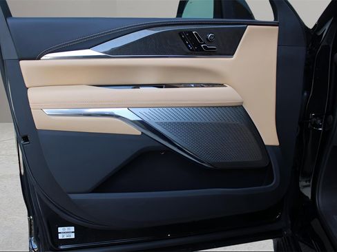 New 2025 Cadillac Escalade IQ Luxury 2 image 10