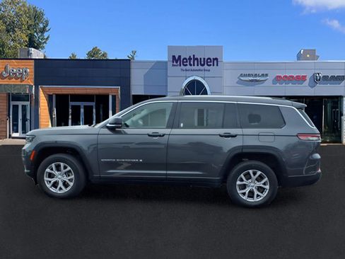 Used 2022 Jeep Grand Cherokee L Limited AWD/4WD image 7