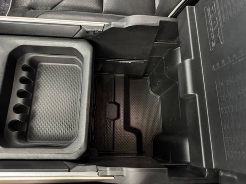 Used 2019 RAM 1500 Laramie AWD/4WD image 49