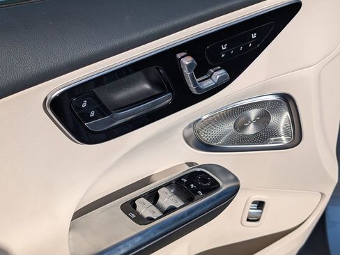 Used 2025 Mercedes-Benz C 300 C 300 image 26