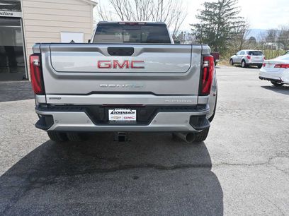 New 2026 GMC Sierra 3500 Denali w/ Denali Reserve Package