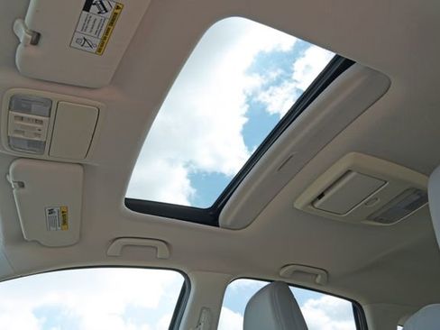 Used 2012 Honda CR-V EX-L image 8