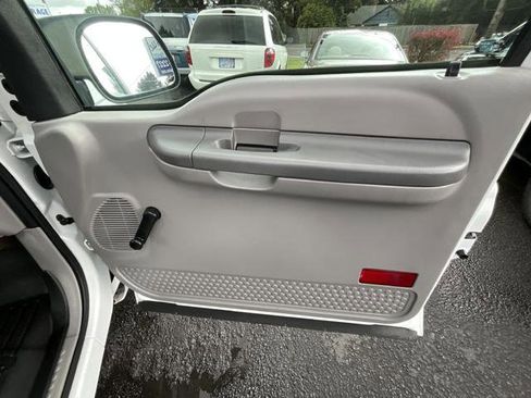 Used 2000 Ford F250 2WD Regular Cab Super Duty image 18