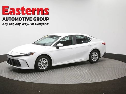 Used 2025 Toyota Camry LE FWD image 57