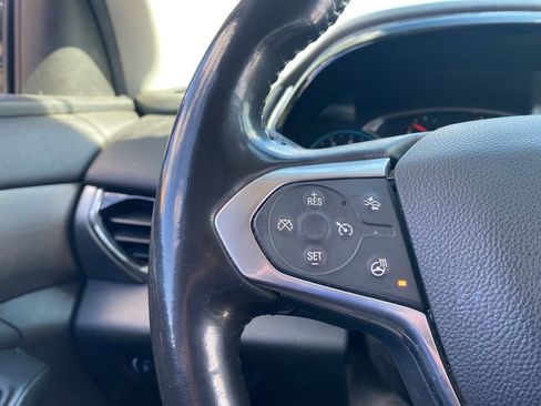 Used 2020 Chevrolet Traverse LT w/ Driver Confidence II Package image 9