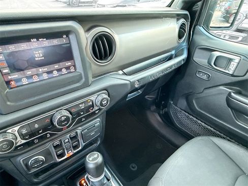 Used 2021 Jeep Wrangler Unlimited Sport image 23