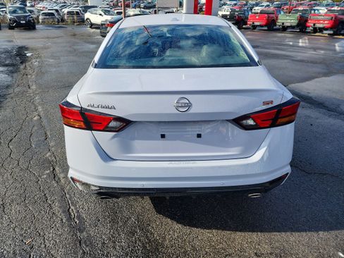 New 2025 Nissan Altima 2.5 SR image 7